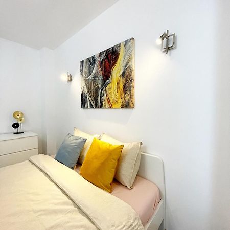 Alegro Studio Apartment Букурещ Екстериор снимка